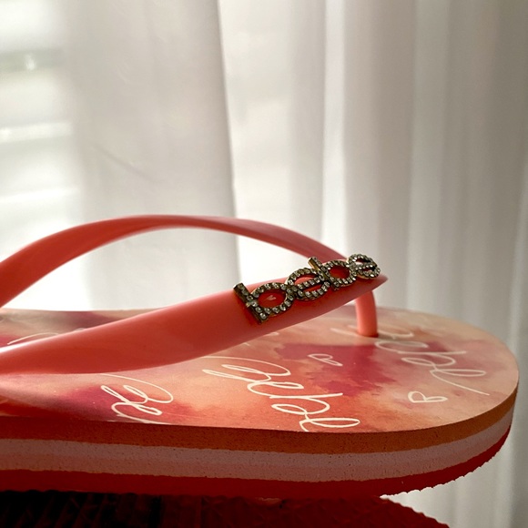 Bebe Logo Crystal Flip Flops, 6, New - Picture 7 of 7